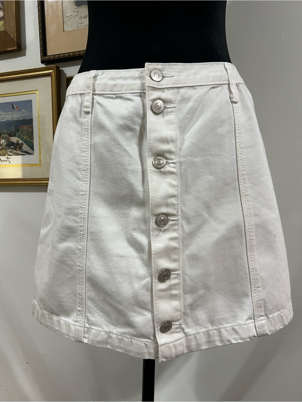 Abercrombie & Fitch White Button-Front Mini Skirt